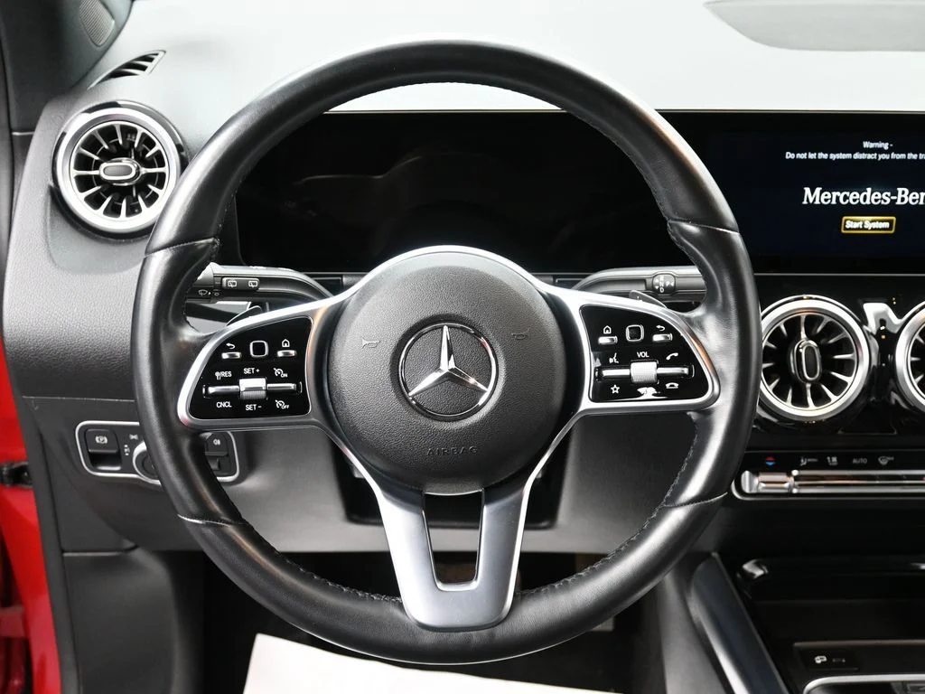 Used 2022  Mercedes-Benz GLA 250 image 17