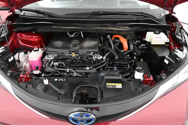 Used 2022 Ruby Flare Pearl Toyota Platinum image 34