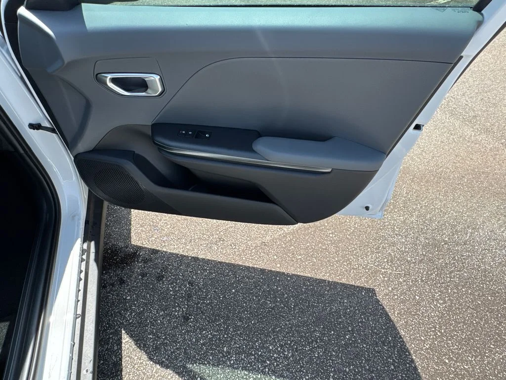 New 2026 Snow White Pearl Kia LXS image 14