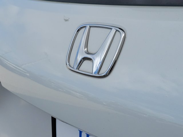 Used 2025 Platinum White Pearl Honda LX image 7