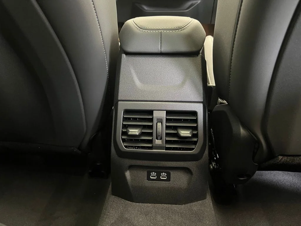 2025 BMW 2 Series M235 - Photo 10