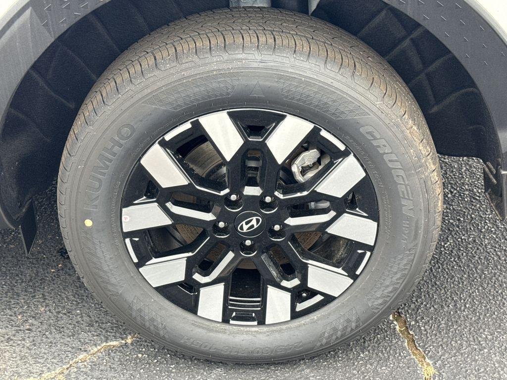 New 2026 White Hyundai SEL Activity FWD image 19