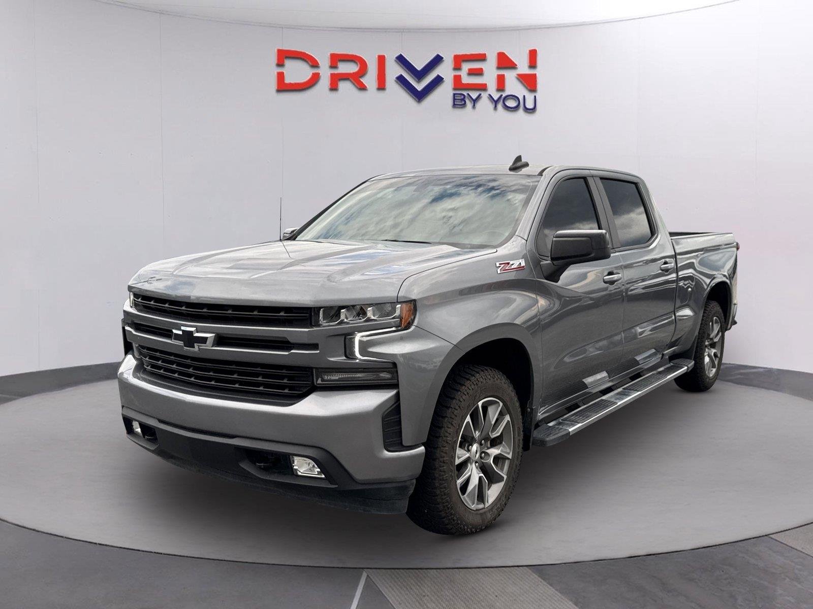 Used 2021 SATIN STEEL METALLIC Chevrolet RST image 8