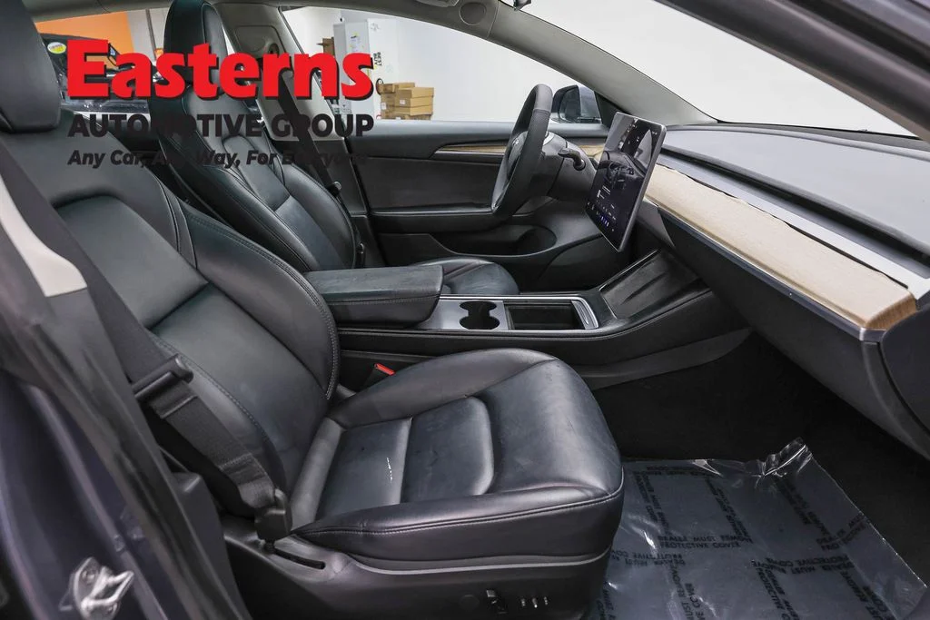 Used 2023 Gray Tesla Base image 18