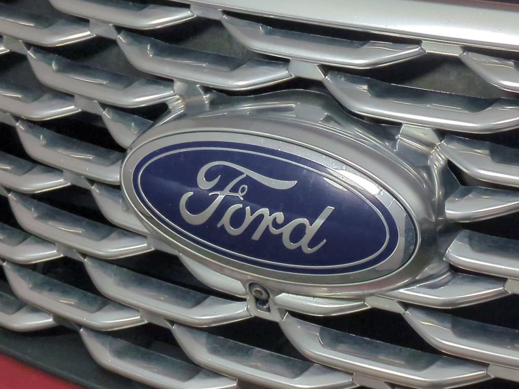 2020 Ford Explorer Platinum - Photo 13