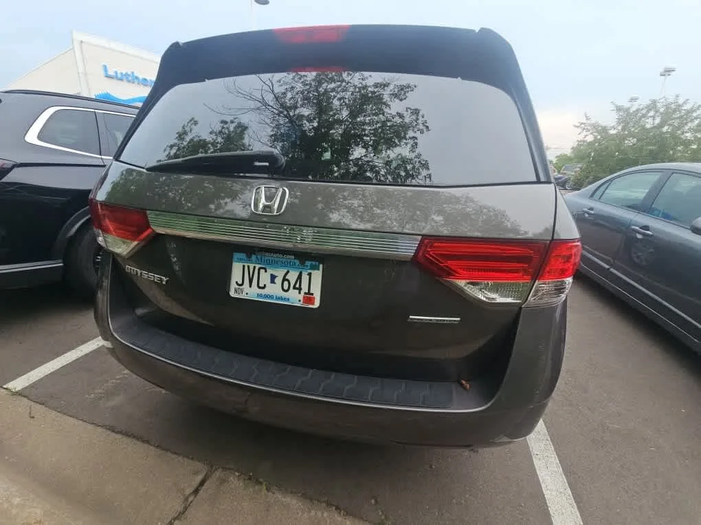 Used 2016 Smoky Topaz Metallic Honda SE image 4