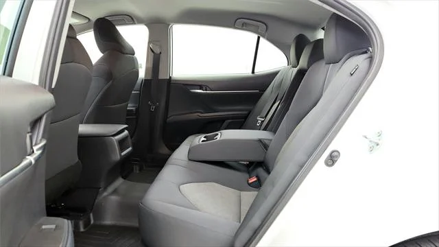 2023 Toyota Camry LE - Photo 28