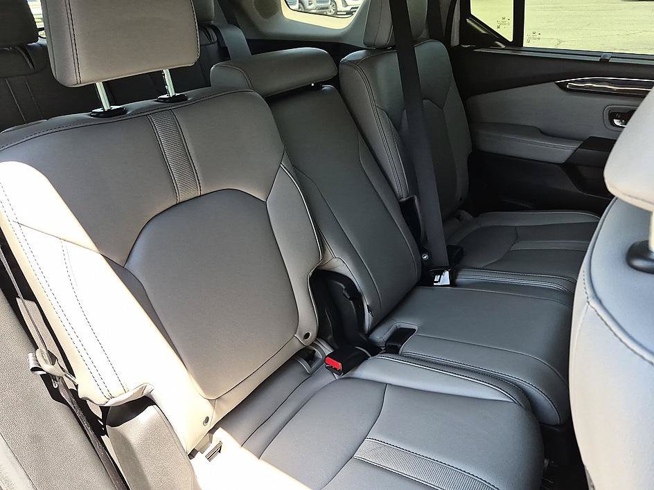 Used 2025  Honda Touring image 34