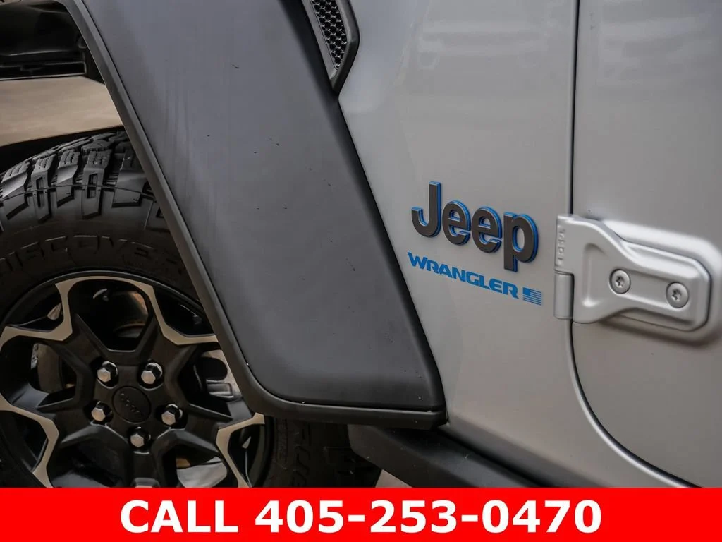 Used 2023 Silver Jeep Rubicon 4x4 image 13