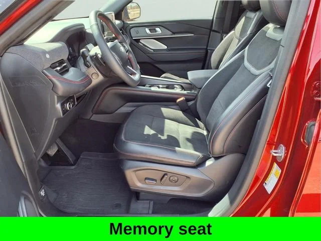 Used 2025 Red Ford ST image 26