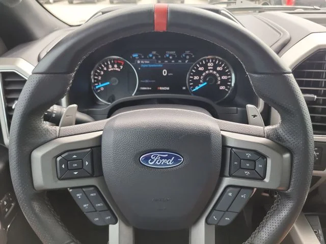 Used 2020 White Ford Lariat image 32