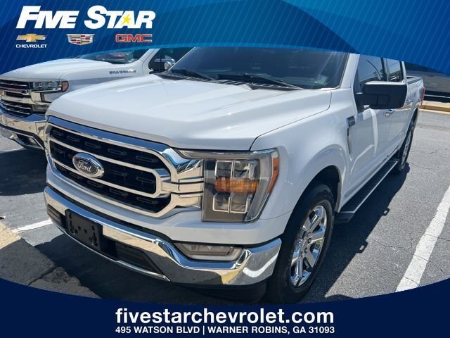 Used 2023 White Ford XLT image 1