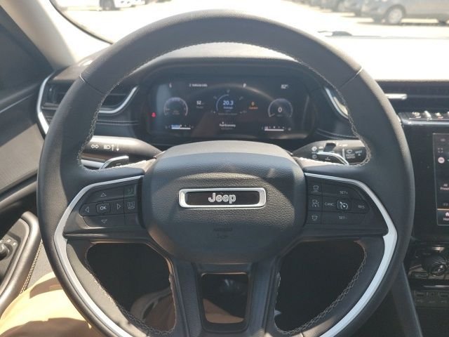 2023 Jeep Grand Cherokee L Laredo - Photo 13