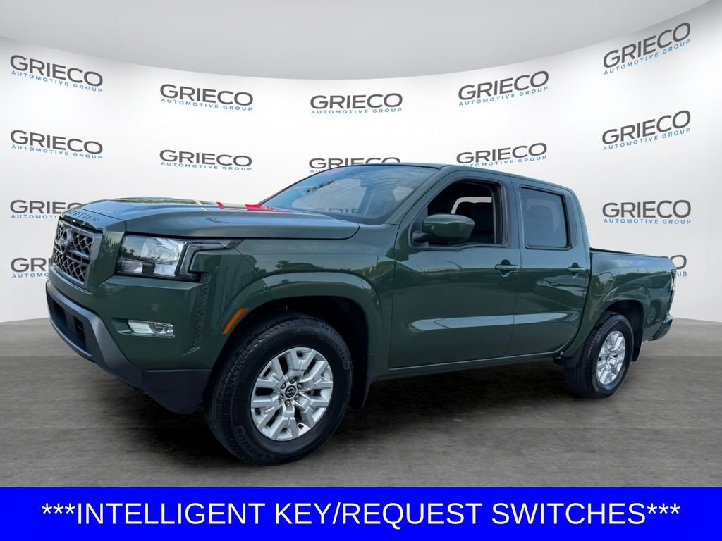 Used 2024 Green Nissan SV image 3