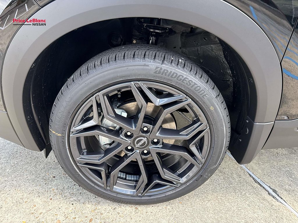 New 2027 Super Black Nissan SR image 3