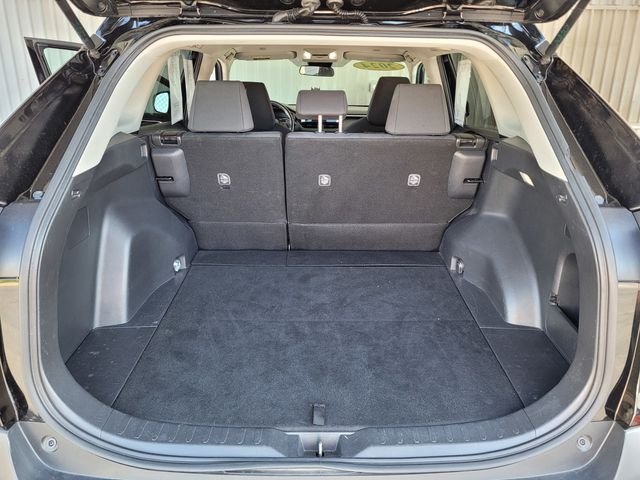 2024 Toyota RAV4 LE - Photo 26