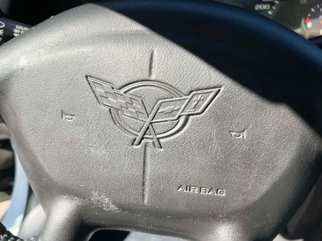 Used 2004 Arctic White Chevrolet Base image 26