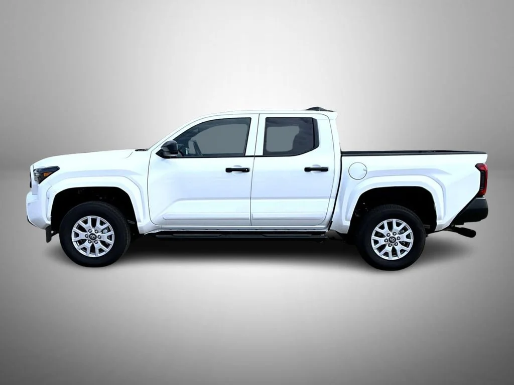 2025 Toyota Tacoma SR - Photo 8