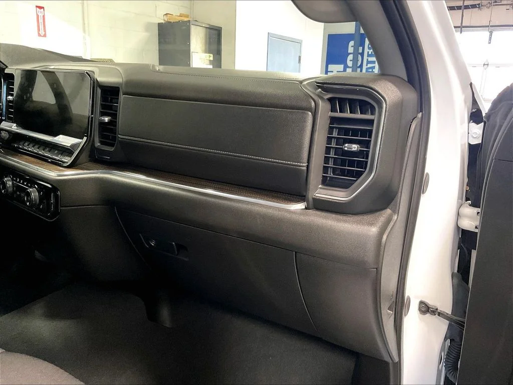 Used 2024 White Chevrolet LT image 13