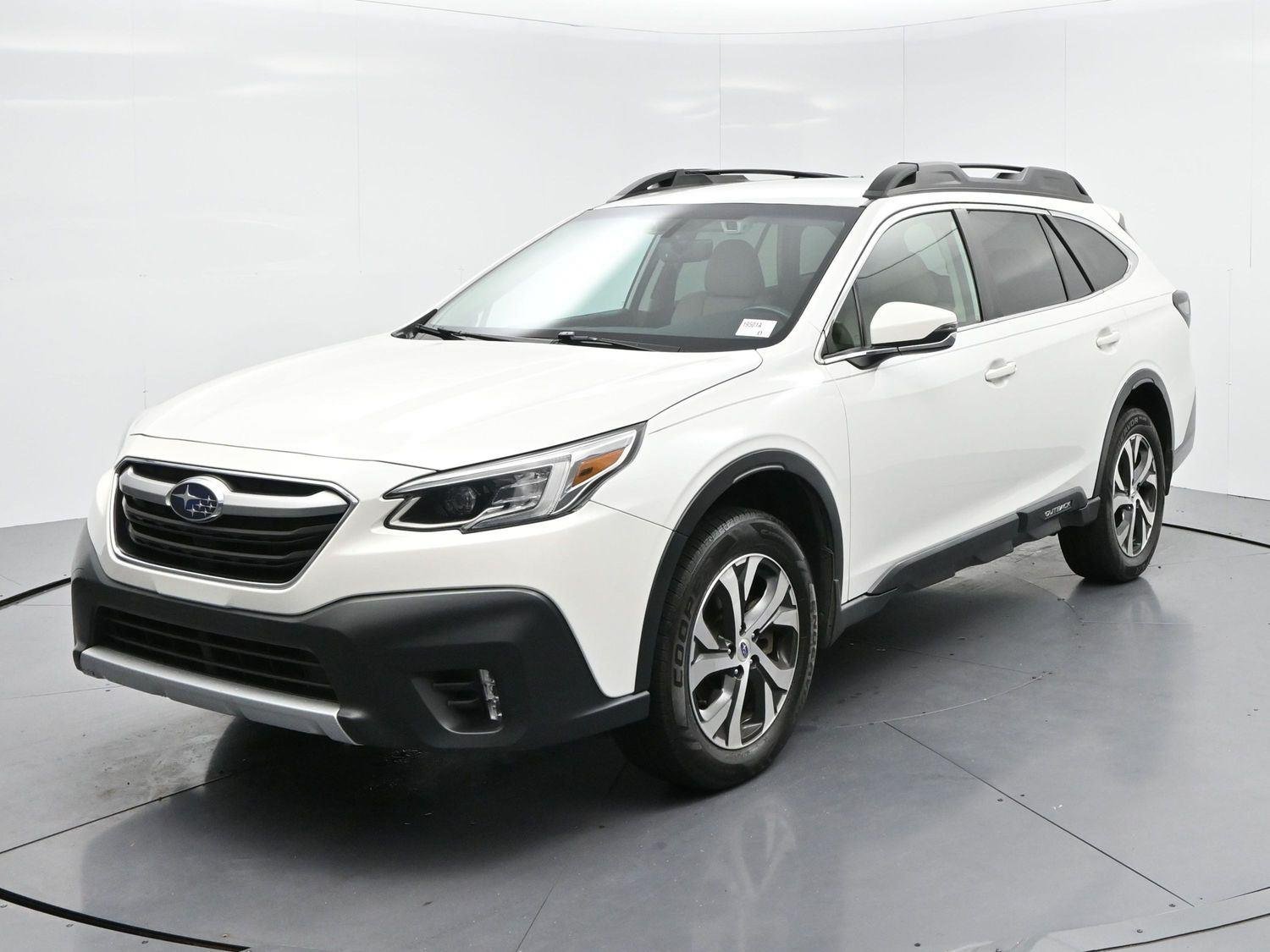 Used 2022 Crystal White Pearl Subaru Limited image 3