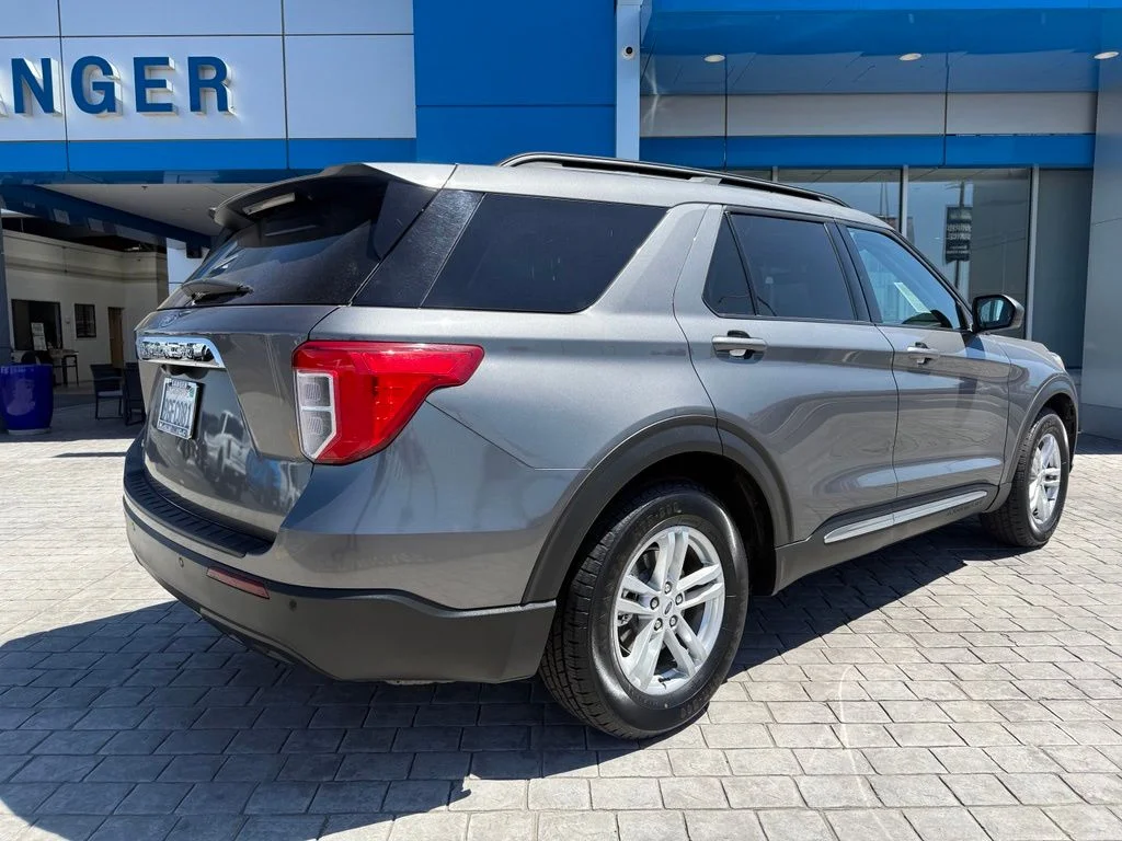 Used 2023 Gray Ford XLT image 12