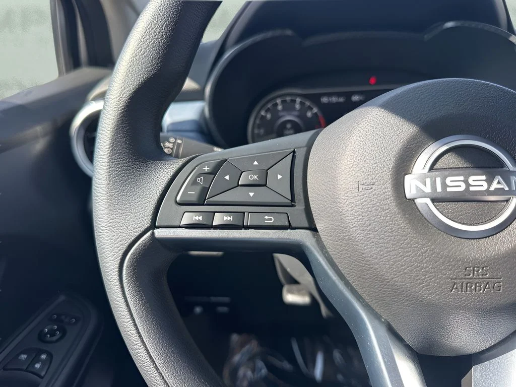 Used 2025 Silver Nissan 1.6 SV image 13