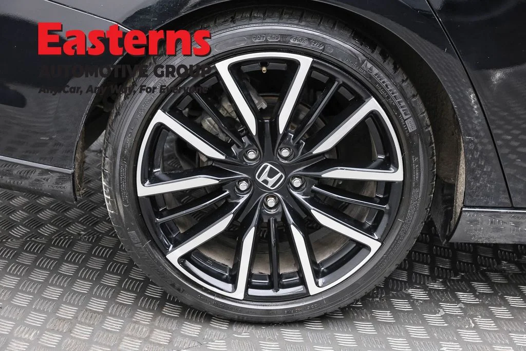 Used 2023 Black Honda Touring image 29
