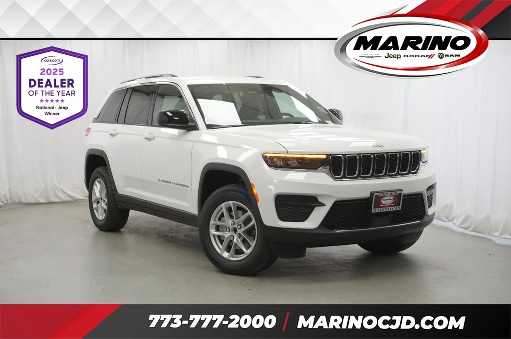 New 2026 Bright White Clear-Coat Exterior Paint Jeep Laredo image 1