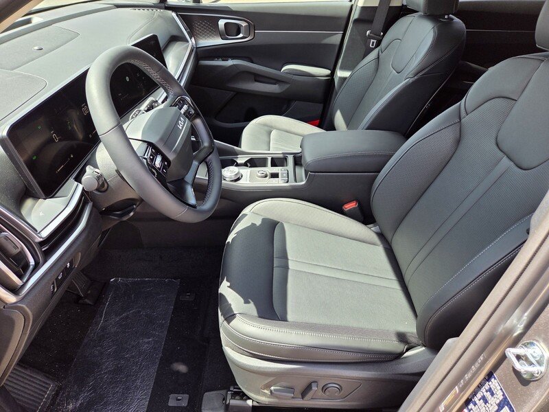 New 2026 Steel Gray Kia EX image 6