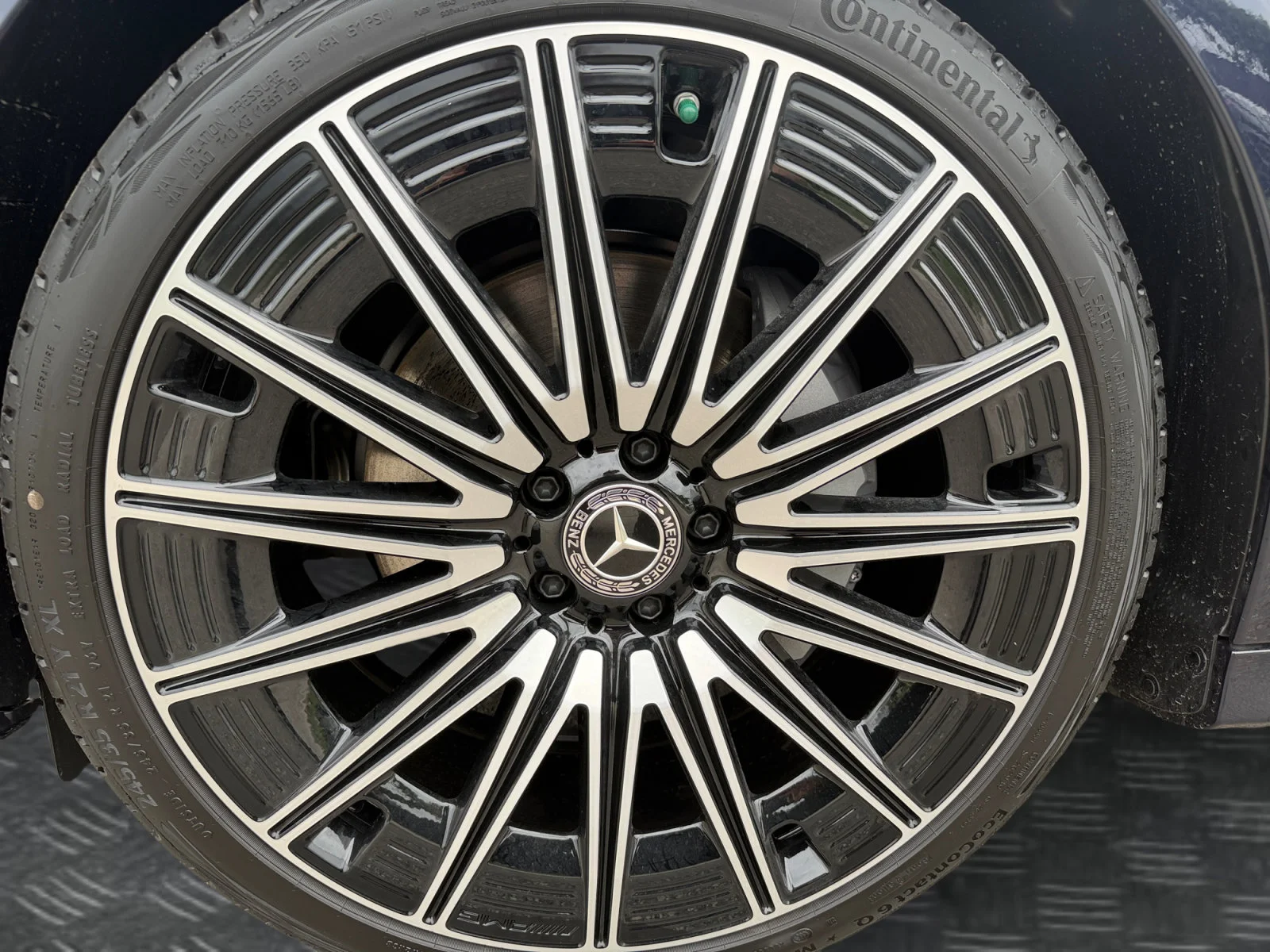 New 2026 Blue Mercedes-Benz E 350 image 9