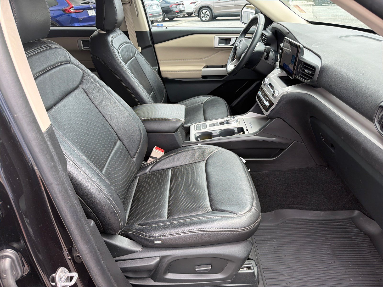 Used 2023 Agate Black Metallic Ford XLT image 13
