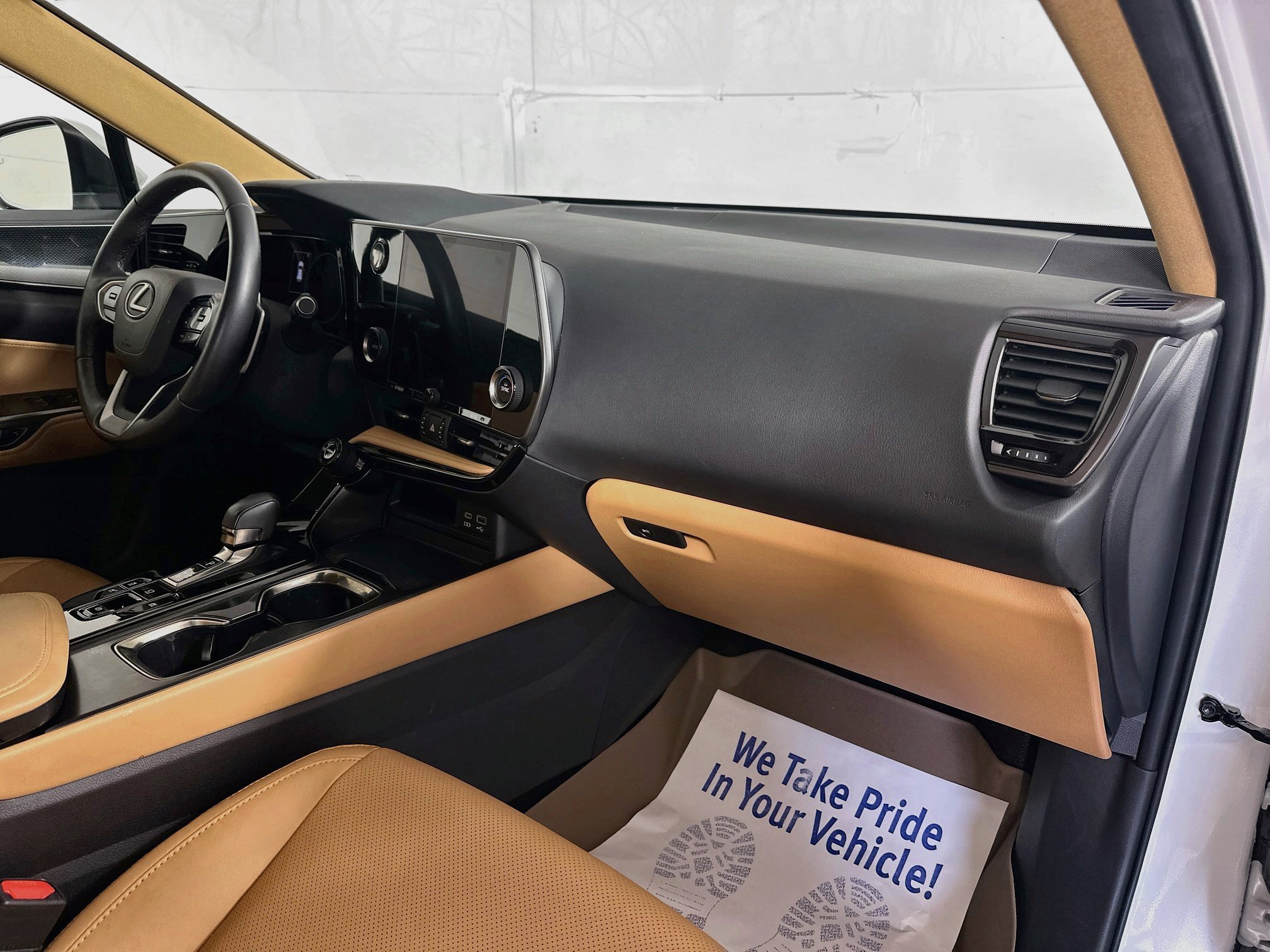 Certified Used 2024 White Pearl Lexus 350h image 27