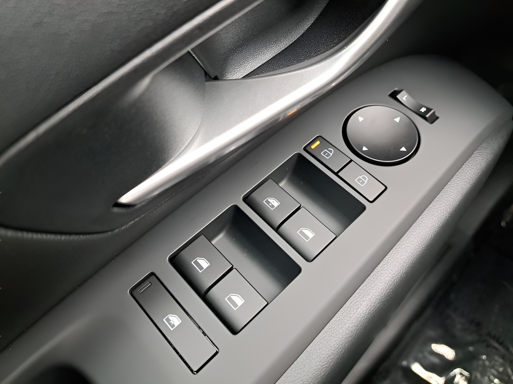 New 2026 White Hyundai SE AWD image 26