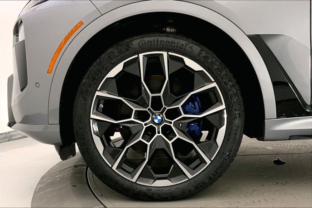 Certified Used 2024 Skyscraper Grey Metallic BMW  image 8