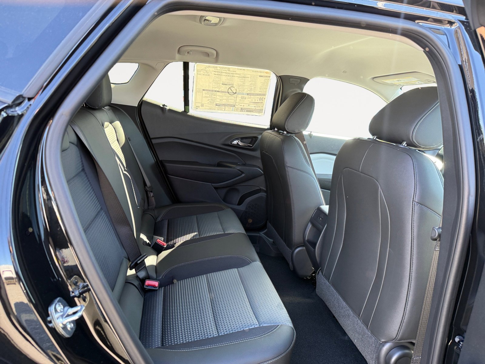 New 2026 Mosaic Black Metallic Chevrolet LT image 18
