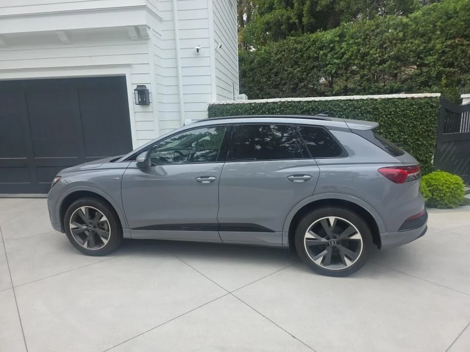 Used 2023 Gray Audi Premium Plus image 2