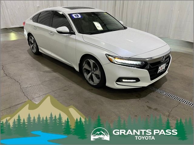 2018 Honda Accord 1.5T Touring Auto's photo