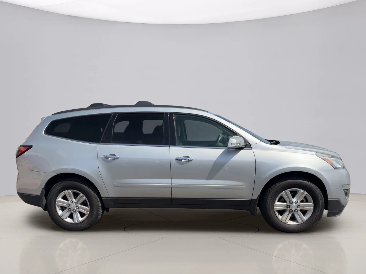 Used 2014 Silver Chevrolet LT image 6