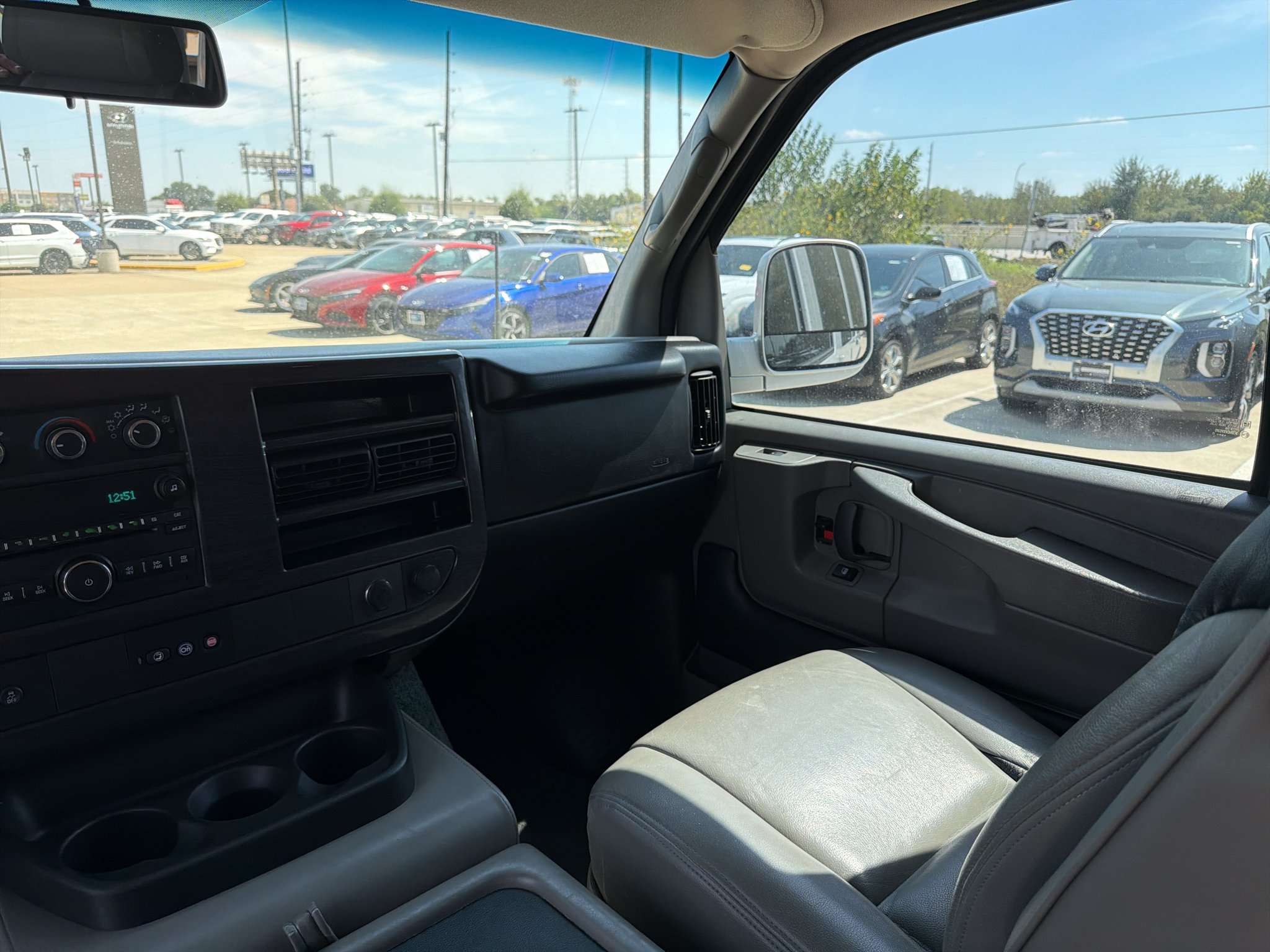 Used 2014 Quicksilver Metallic GMC Upfitter image 29