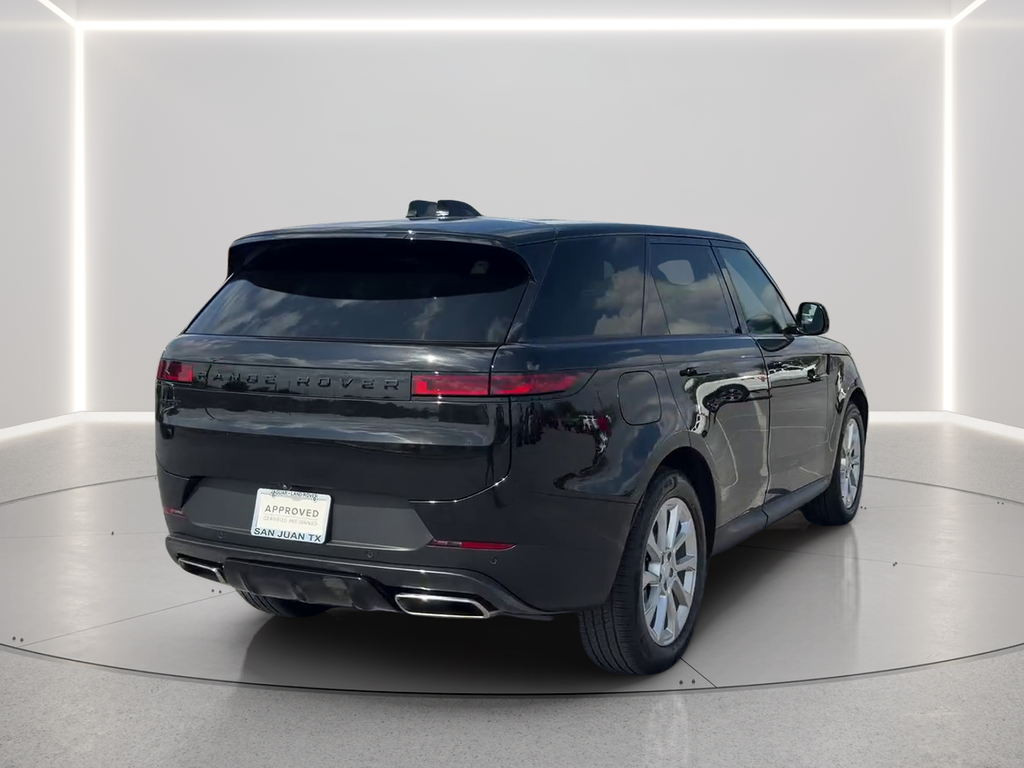 Used 2025 Black Land Rover SE image 5