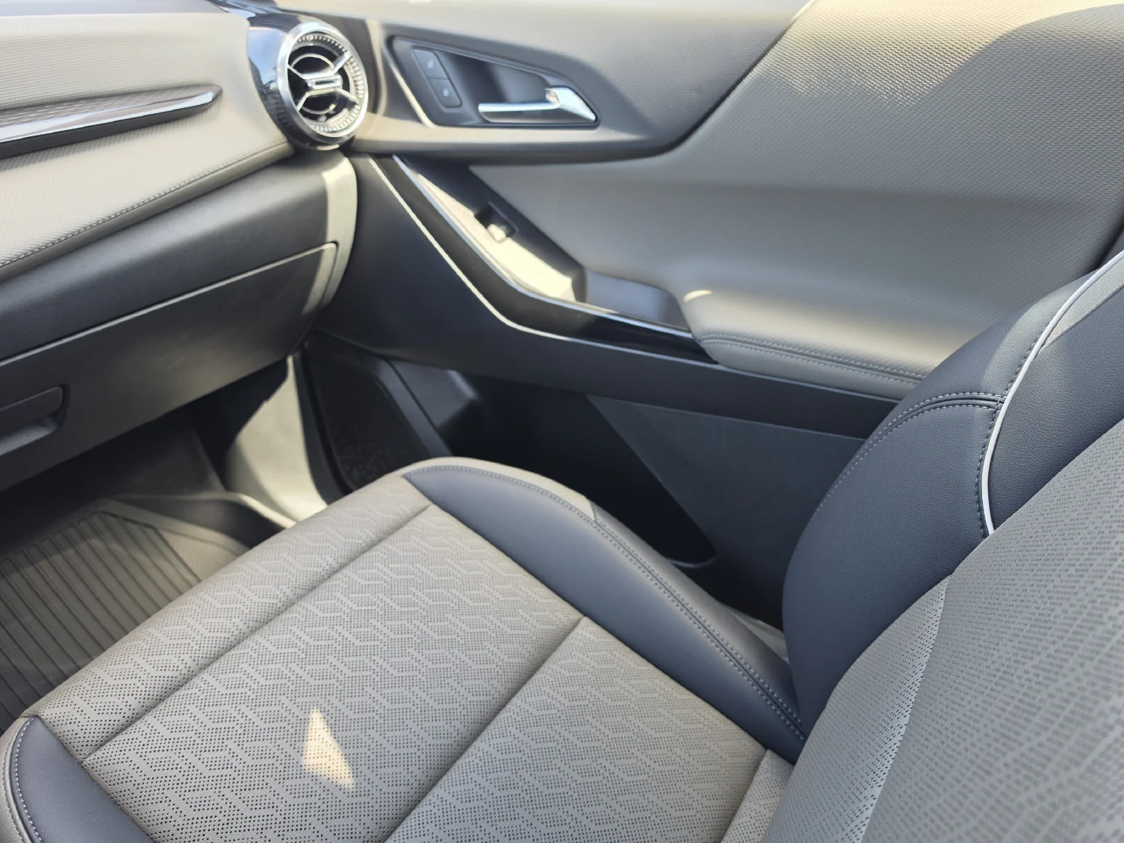 Used 2026 Gray Chevrolet LT image 21