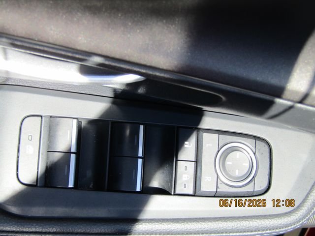 Used 2024 Pearl Toyota XLE image 16