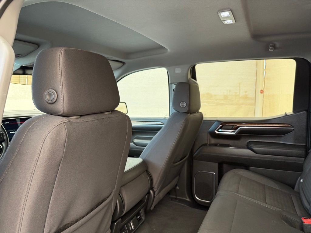 Used 2024 Onyx Black GMC Elevation image 21