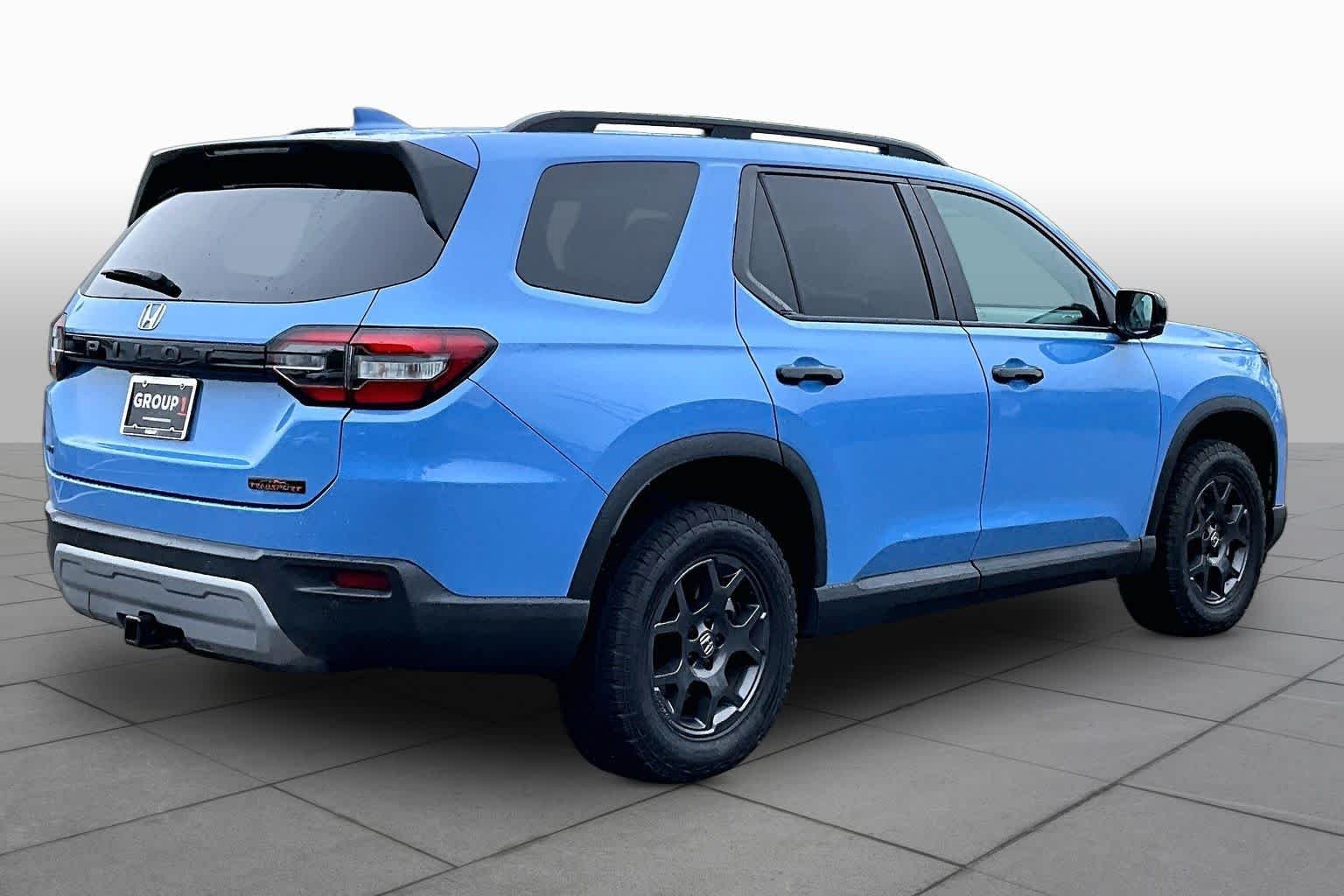 Certified Used 2023 Diffused Sky Pearl Honda AWD TRAILSPORT image 13