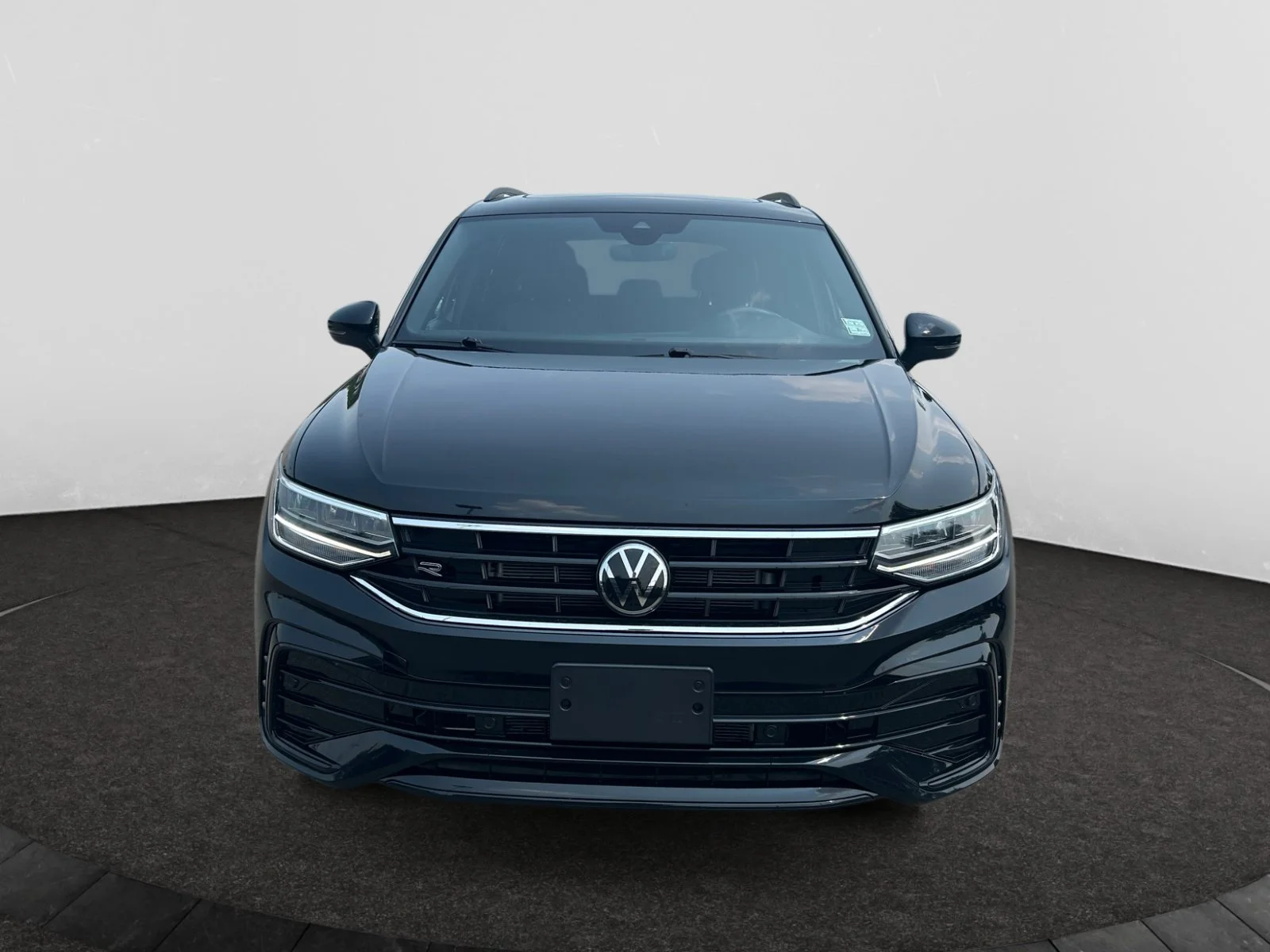 Used 2024 Black Volkswagen Comfortline R-Line Black Edition Leather Sunroof Navigation image 8