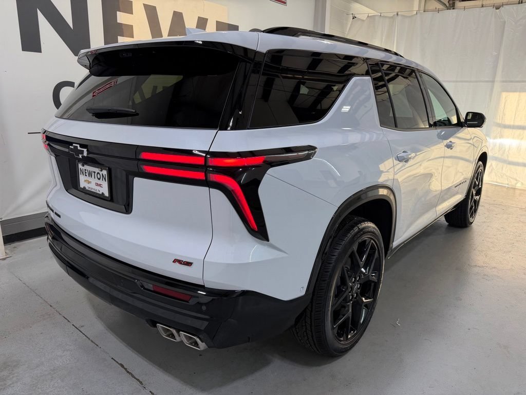 New 2026 Polar White Tricoat Chevrolet RS image 34
