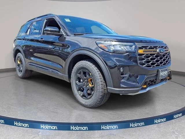 New 2026 Agate Black Metallic Ford Tremor image 2