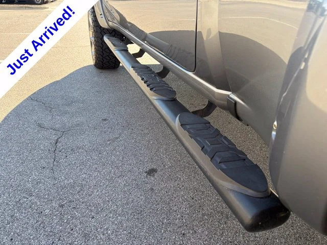 Used 2022 Gray GMC Denali image 17