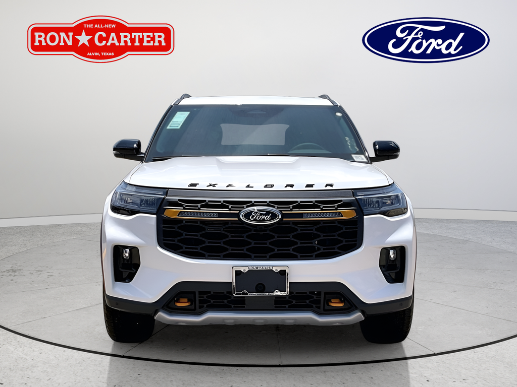 New 2026 Star White Metallic Tri-Coat Ford Tremor image 2