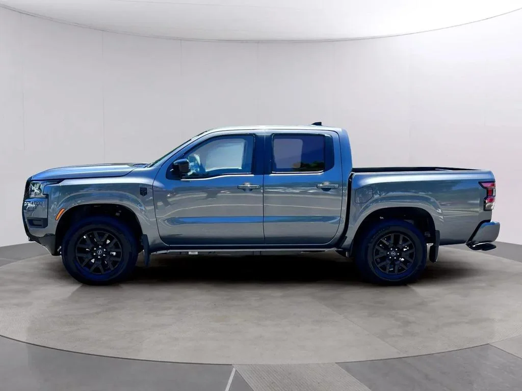 New 2026 Gun Metallic Nissan Crew Cab SV image 6